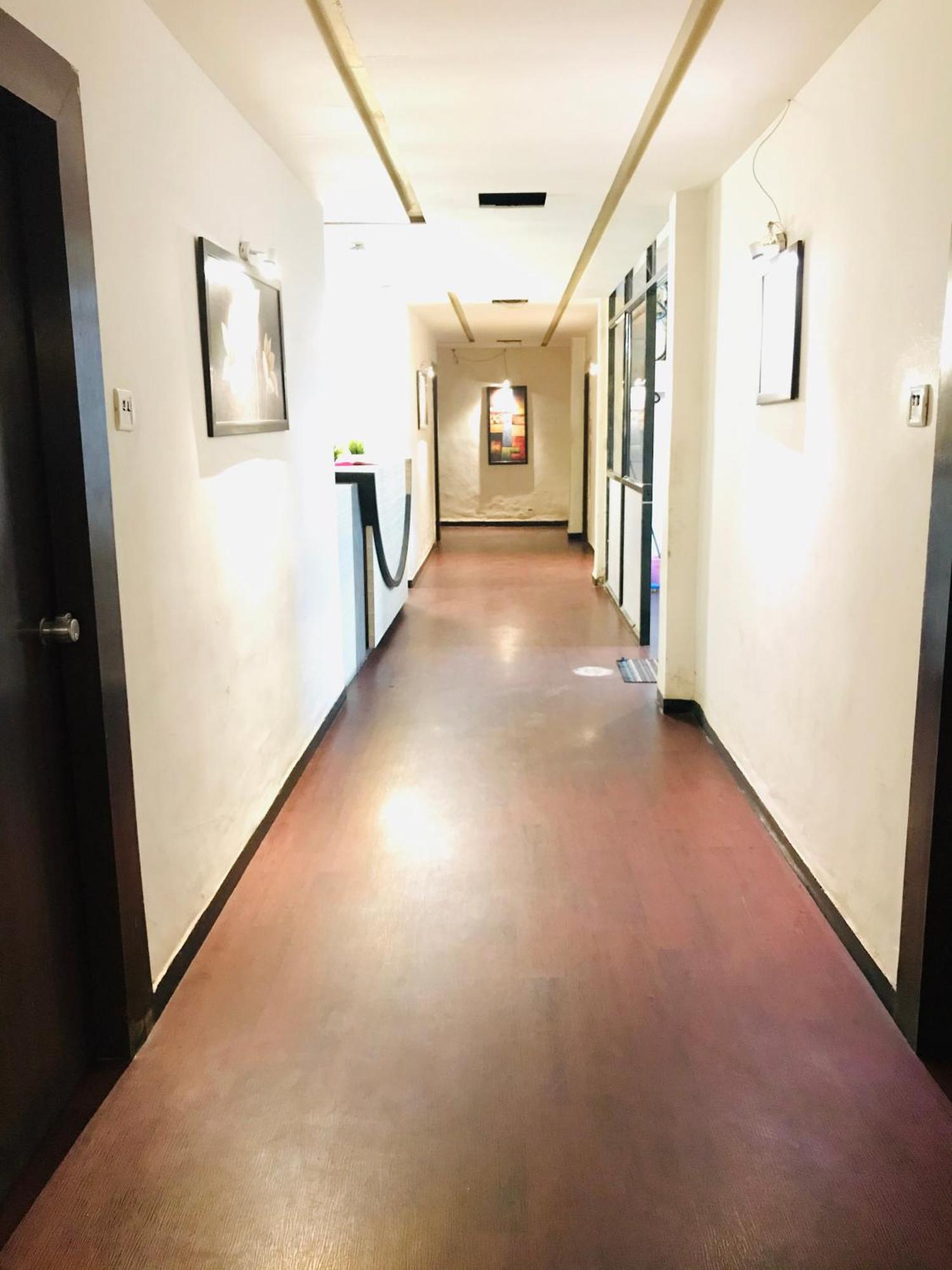 Liva Rooms Nashik Esterno foto