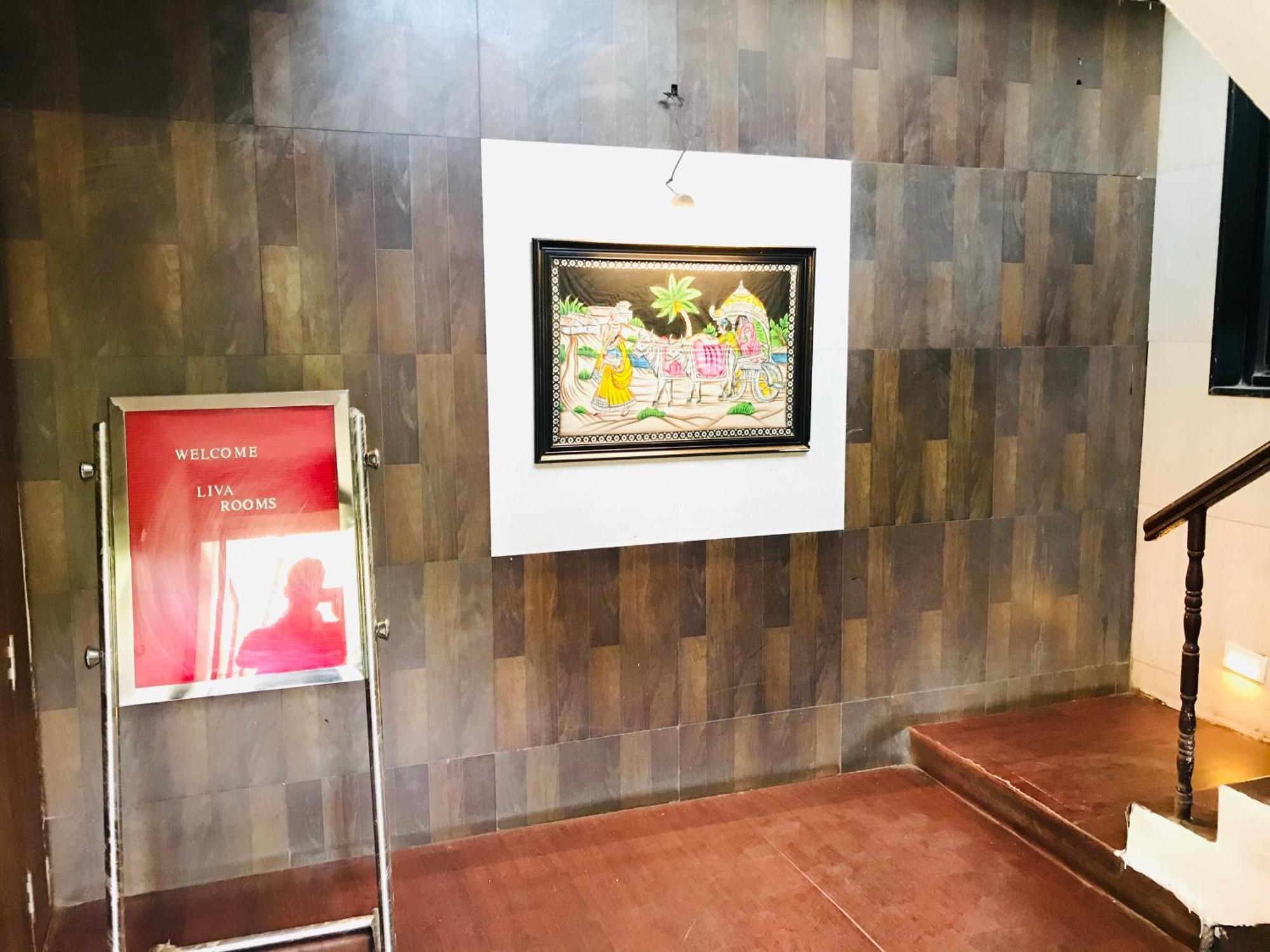 Liva Rooms Nashik Esterno foto